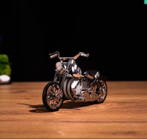 Roadway Fantasy Motorcycle Model 155 Pieces