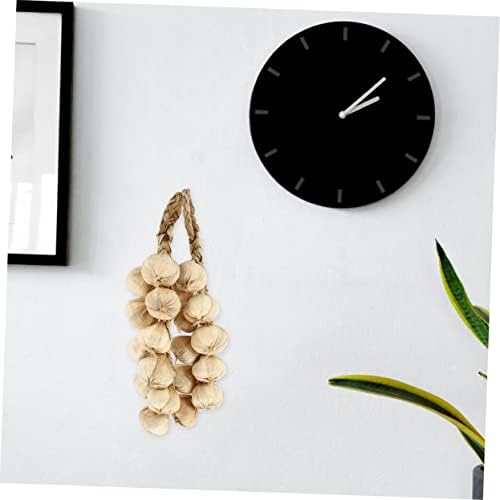Vaguelly Realistic Garlic Hanging Decor 3pcs