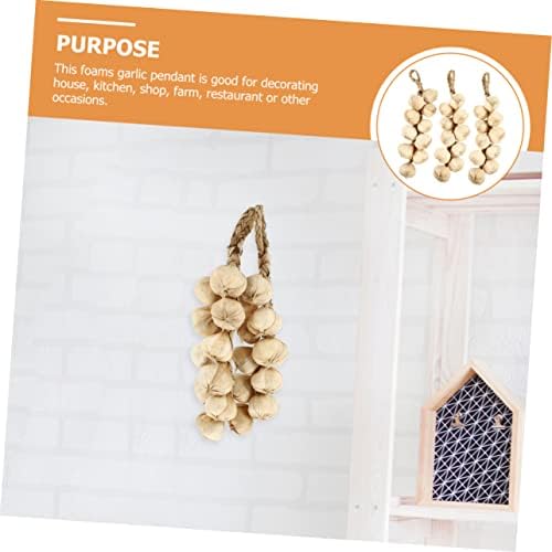 Vaguelly Realistic Garlic Hanging Decor 3pcs