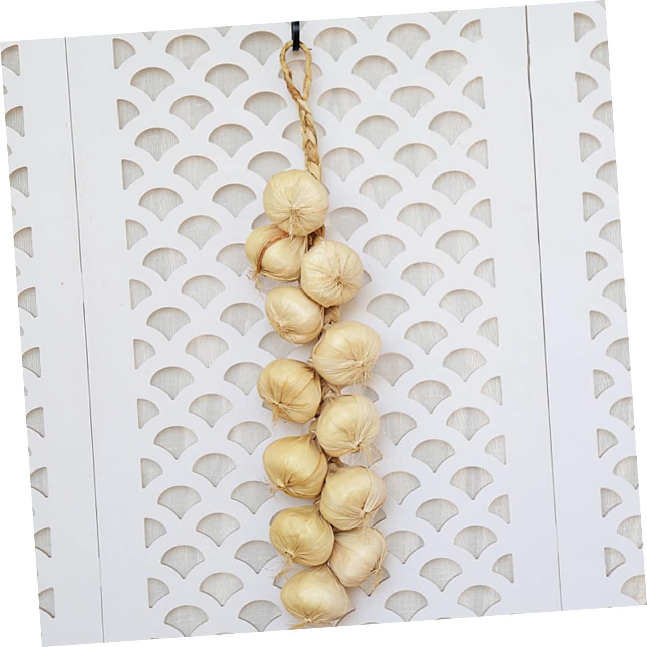GLEAVI 2Pcs Realistic Fake Garlic Strings Decorative Props