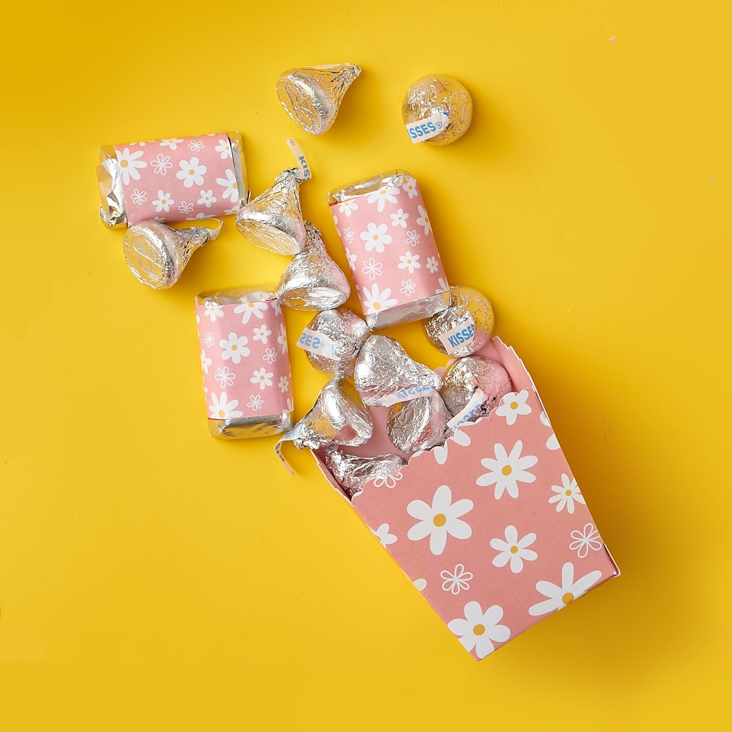 Big Dot of Happiness Pink Daisy Candy Favor Boxes Set of 12