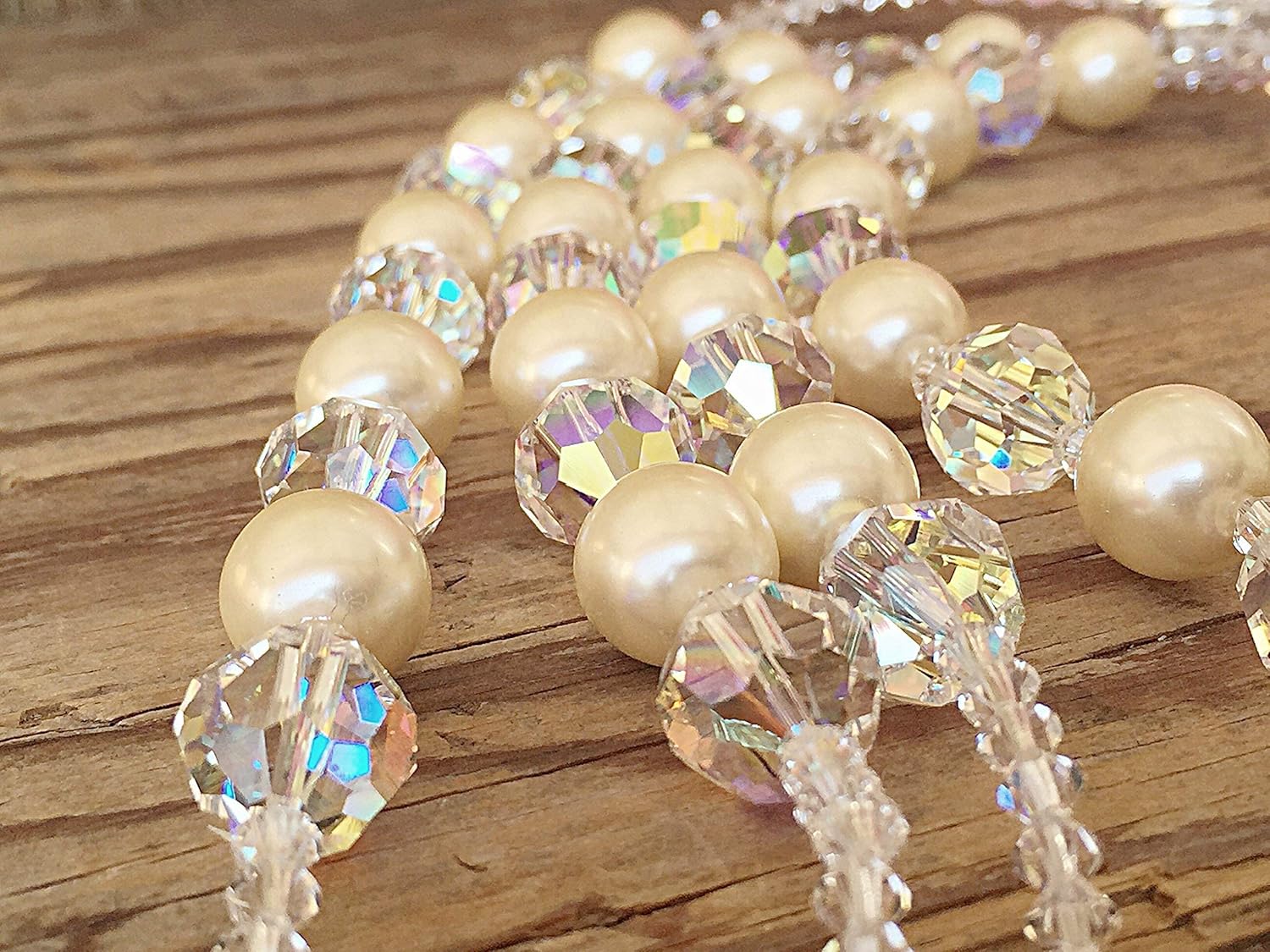 Crystal And Pearls Wedding Lasso Favor