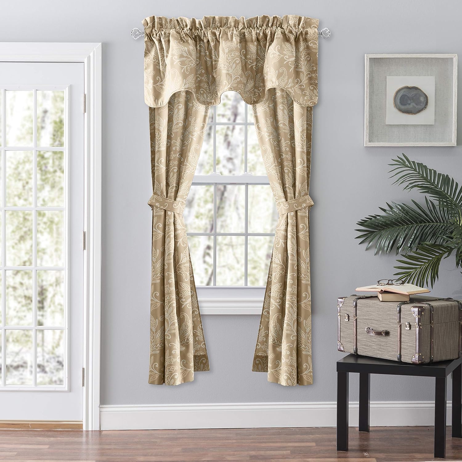 Ellis Curtain Lexington Leaf Scallop Valance Tan 58x15